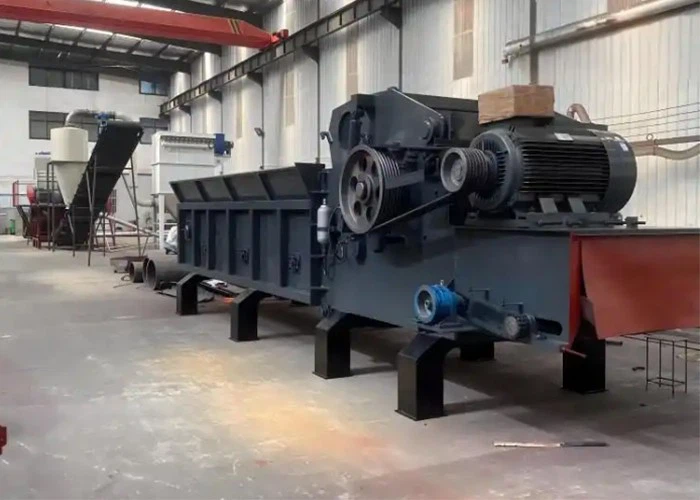 Mobile Wood Pallet Crusher Chipper Wood Recycling Machine