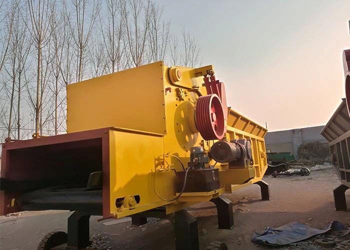 Mobile Wood Pallet Crusher Chipper Wood Recycling Machine