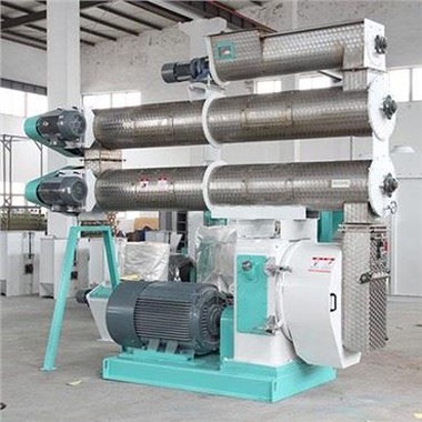 Állati takarmány készítő gép